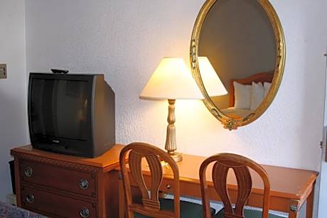 Room with 2 Queen Beds, Disability Access, Non-Smoking