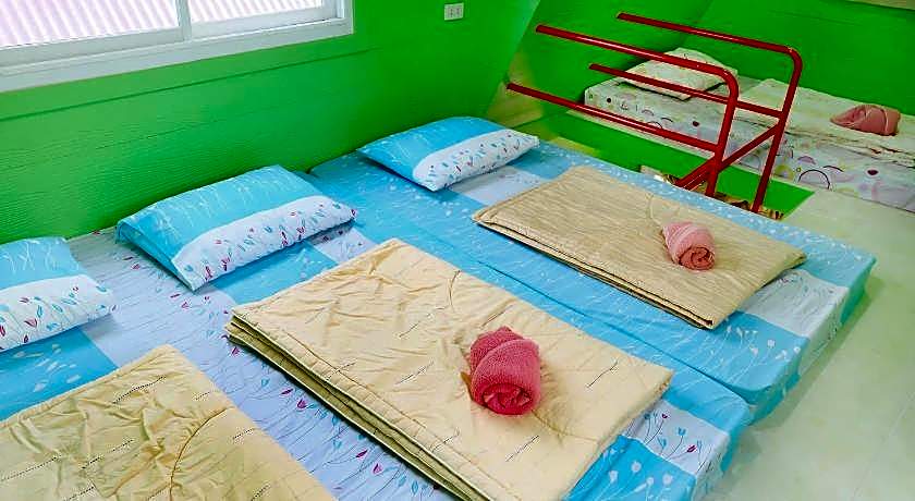 A Houses Homestay