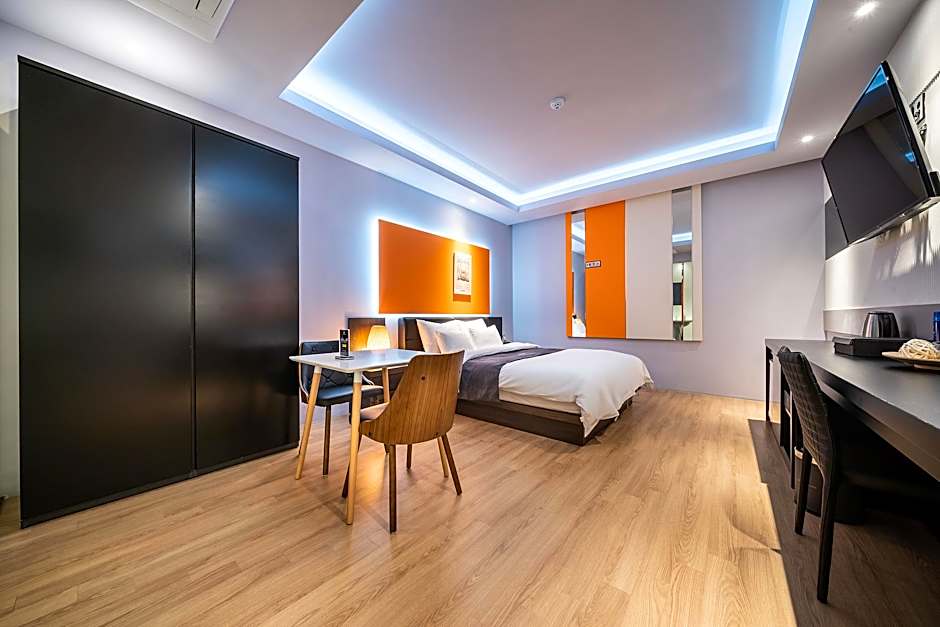 Gimpo Pentastar Hotel