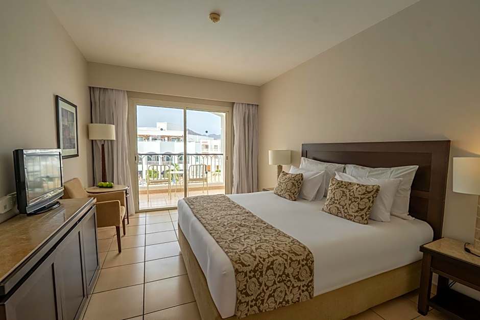 Photo 1 of 4 of Superior 1 Queen Bed or 1 Twin Bed, Pool View