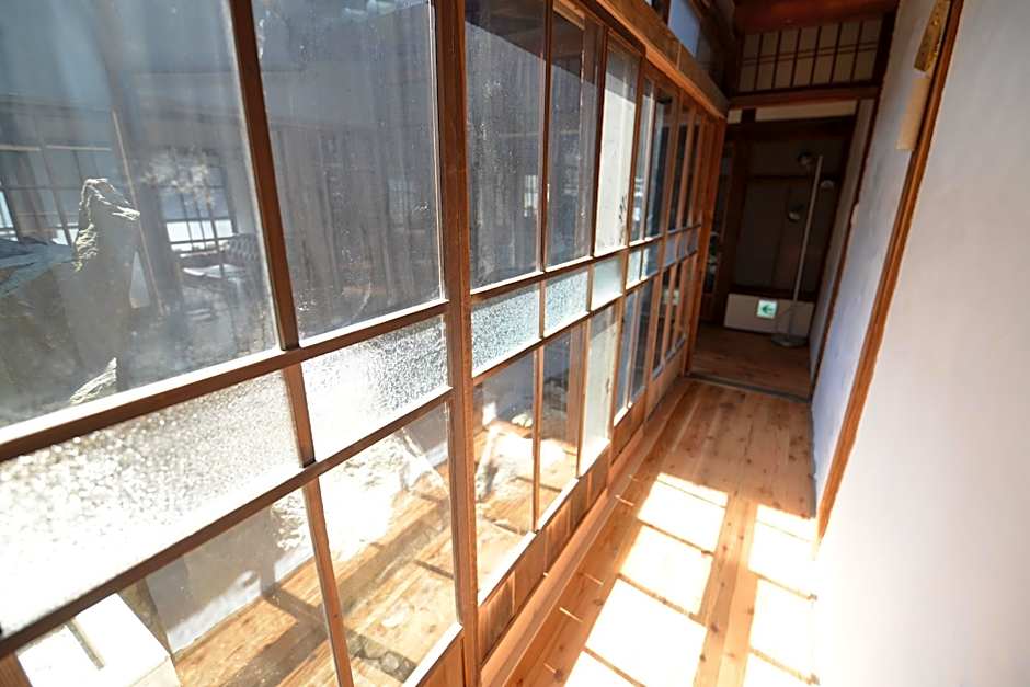 TAKETA Station Hostel cue