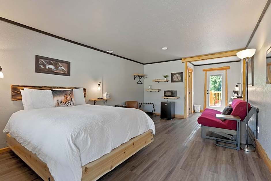 Lake Village Lodge