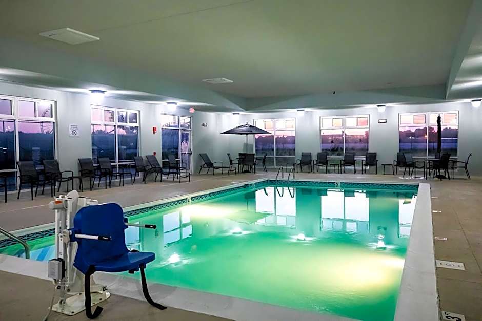 Fairfield by Marriott Inn & Suites Louisville Airport