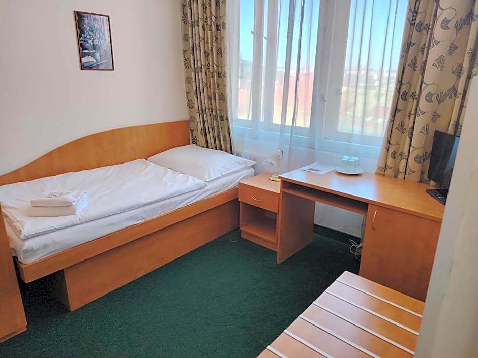 Hotel Legie