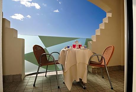 Double Room with Balcony and Sea View