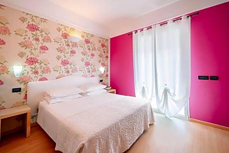 Triple Room with Sea View