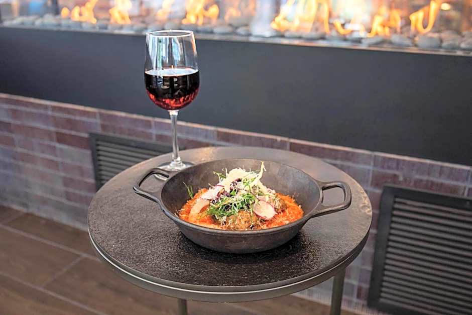 Cambria Hotel Denver Downtown RiNo