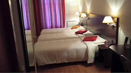 Triple Room with One Double Bed and One Single Bed