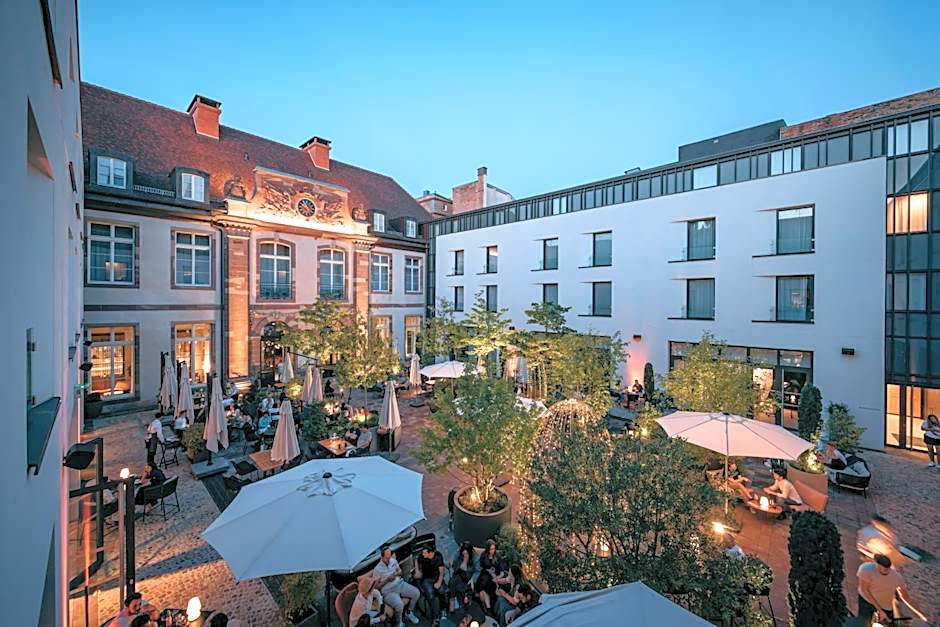 Hôtel LÉONOR the place to live