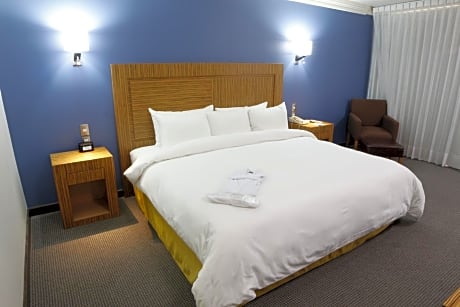 Premium Room- King Bed
