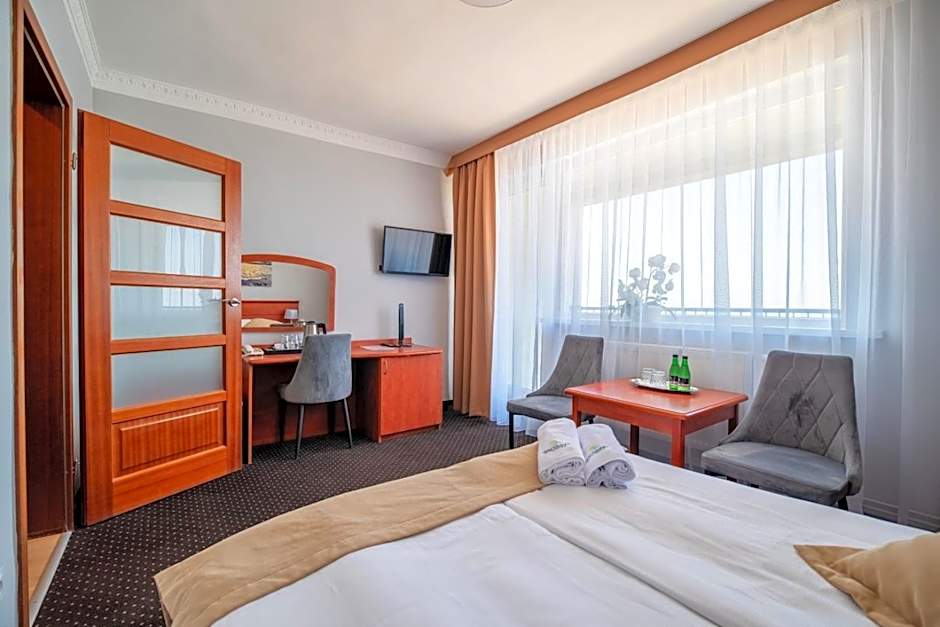 Hotel Wodnik Twój Hotel z widokiem na morze