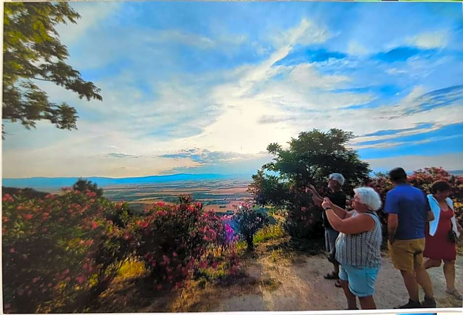 Anna e Augusto B&B --Embrace the world--4-minute walk from the Old Town丨Authentic local experience丨English-speaking staff and Wi-Fi - free shuttle to the station