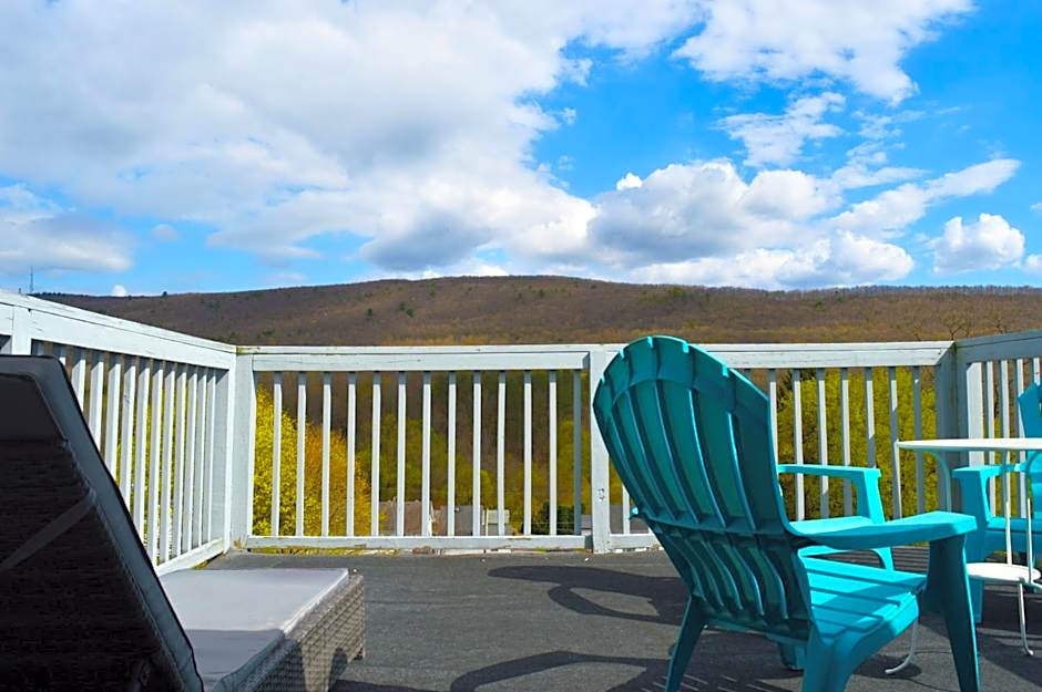 Mountain View Suites