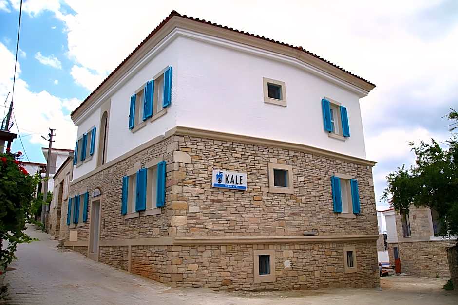 Çeşme Kale Taş Apart