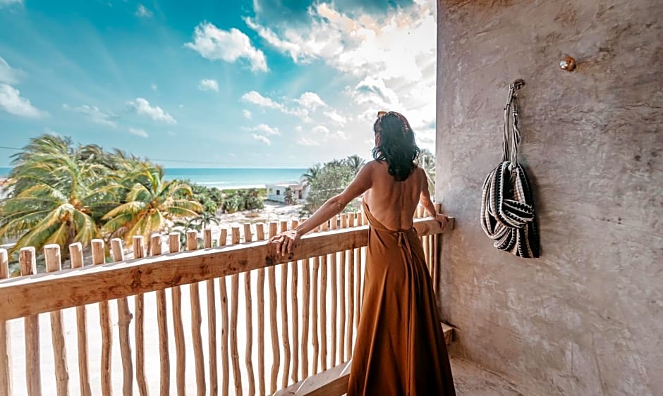 DOS MARES Barefoot Hotel