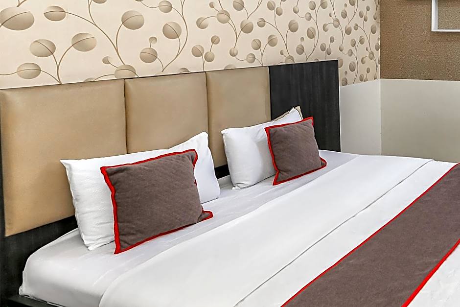 Capital O 93372 Aurora Residence