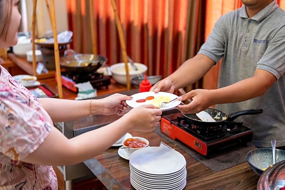 Premiere Hotel Tegal