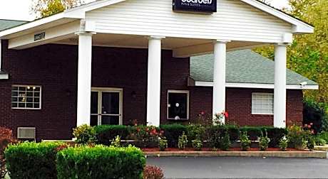 Boarders Inn & Suites by Cobblestone Hotels - Ashland City