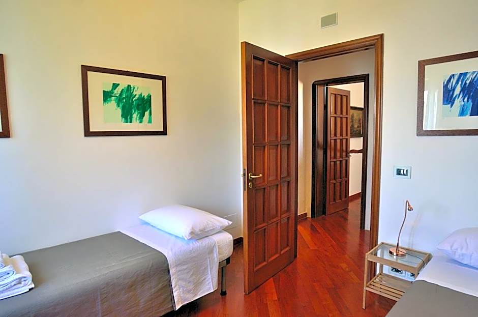 Bed and Breakfast La Villa AMBIENTI SANIFICATI CON GENERATORE DI OZONO