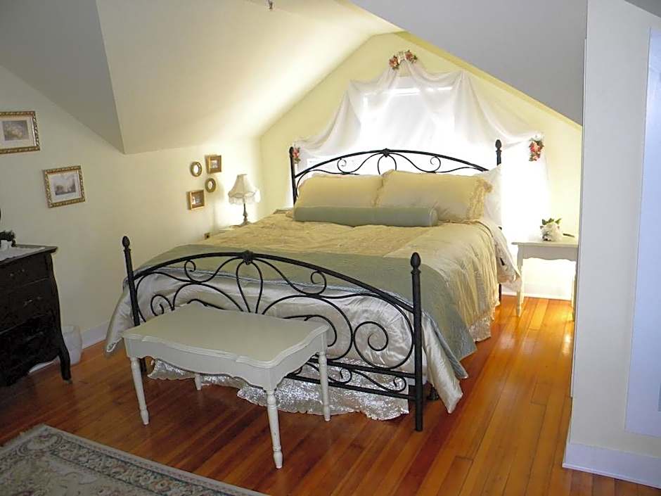 The Decker House Bed & Breakfast