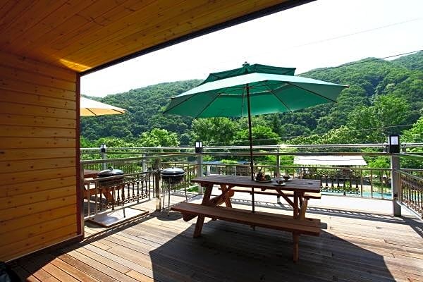 Hongcheon Yeongjin Pension