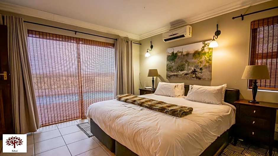 Zebula Golf and Wildlife Estate - Open Plains Pax 10 - Moi Signature Luxury villa