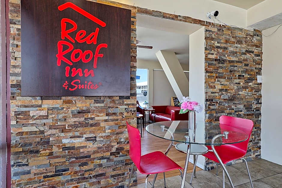 Red Roof Inn Needles