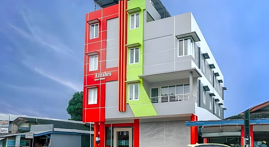 OYO 1006 Azzahra Guest House