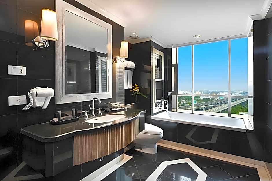 Miracle Grand Convention Hotel