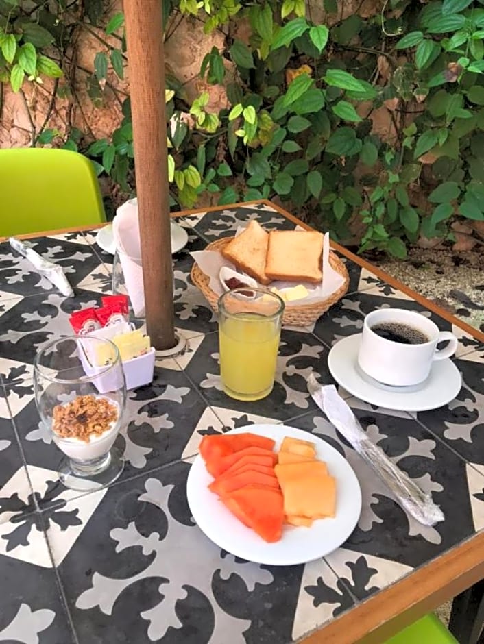 Casona 61 by GuruHotel