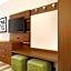 Holiday Inn Express & Suites Cincinnati South - Wilder By IHG