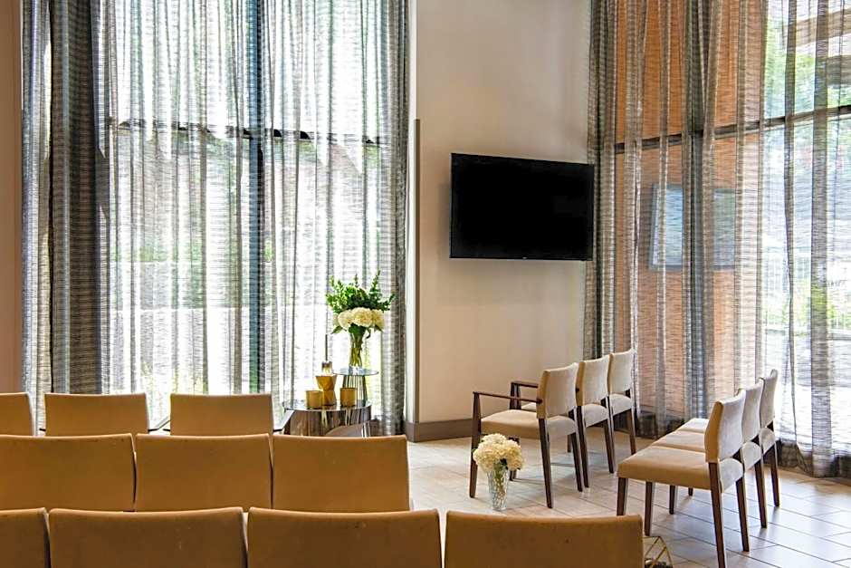 AC Hotel by Marriott Seattle Bellevue/Downtown