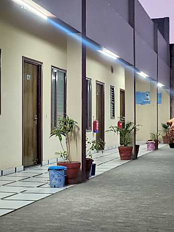 Hotel Panipat Town House