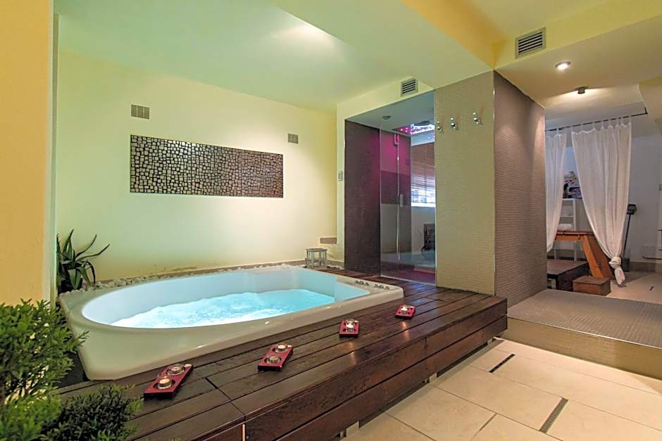 Marina 10 Design Hotel & SPA