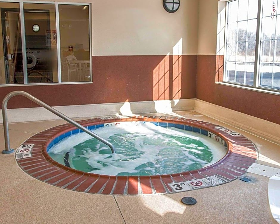 Quality Inn Near Interstate I94