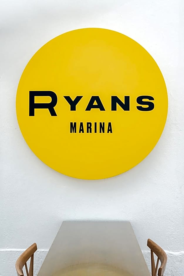 Ryans La Marina
