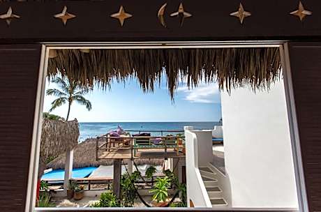 Standard Twin Room with Sea View