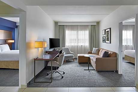 2 Bedroom Suite, Bedroom 1: 1 King, Bedroom 2: 1 Queen, Sofa bed