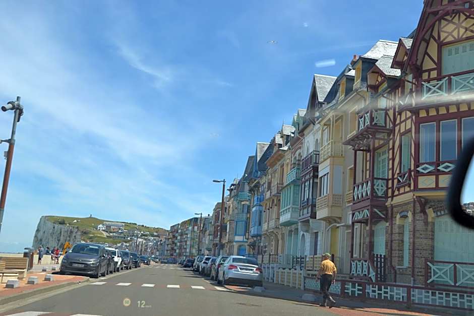 B&B HOTEL Le Tréport Friville