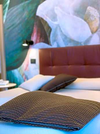 King Room with Lake View