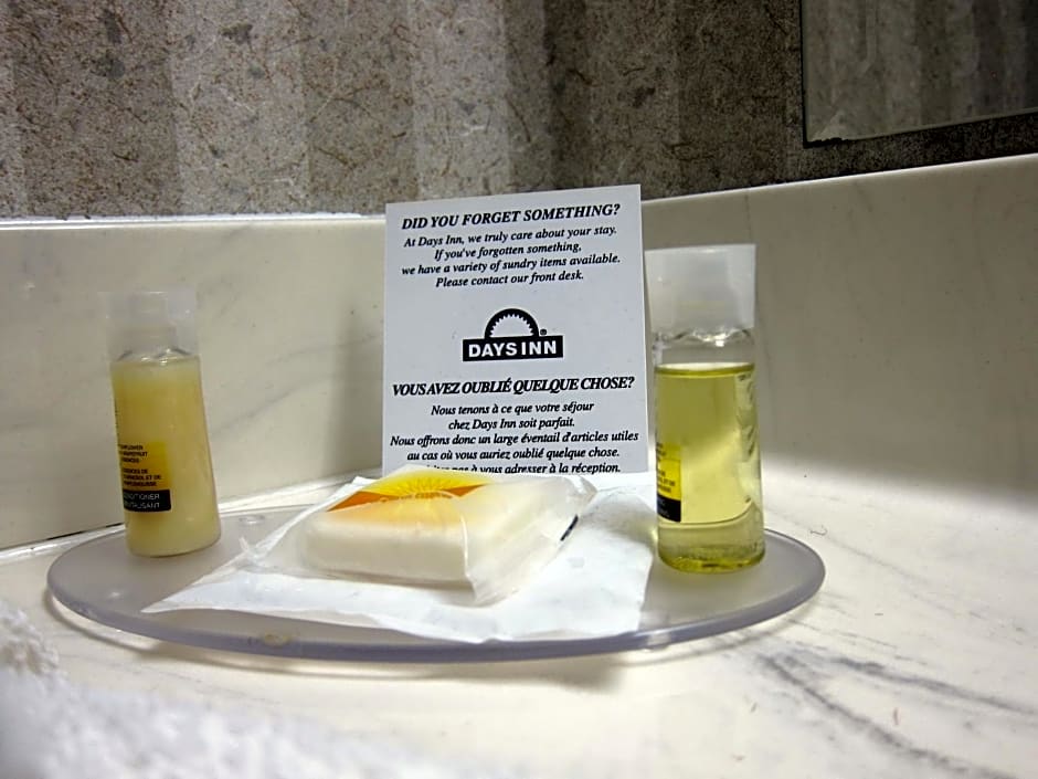 Days Inn by Wyndham Toronto East Lakeview