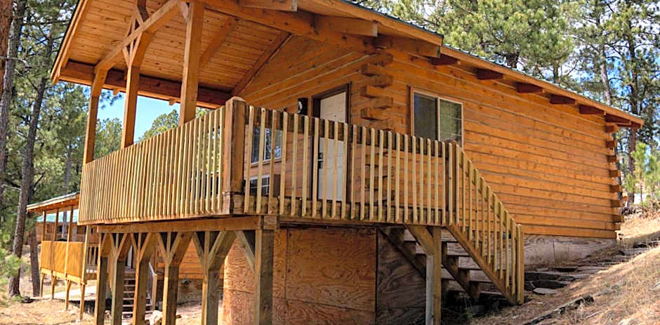 Rock Crest Lodge & Cabins