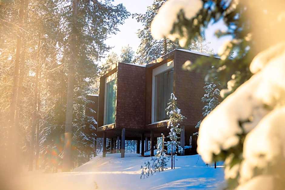 Arctic TreeHouse Hotel