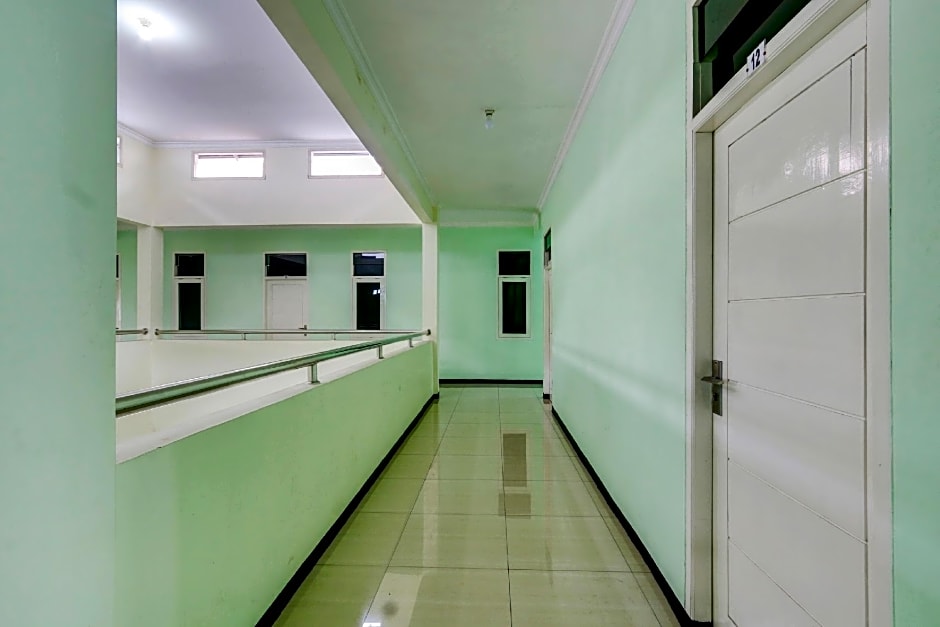 Capital O 90709 Djati Guest House