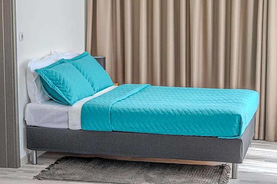 Sea Twins Luxury Aparthotel - 150 m from the beach