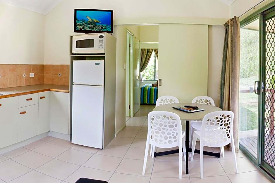 Cairns Crystal Cascades Holiday Park