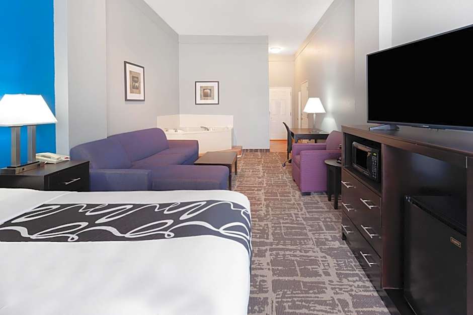La Quinta Inn & Suites by Wyndham Kerrville