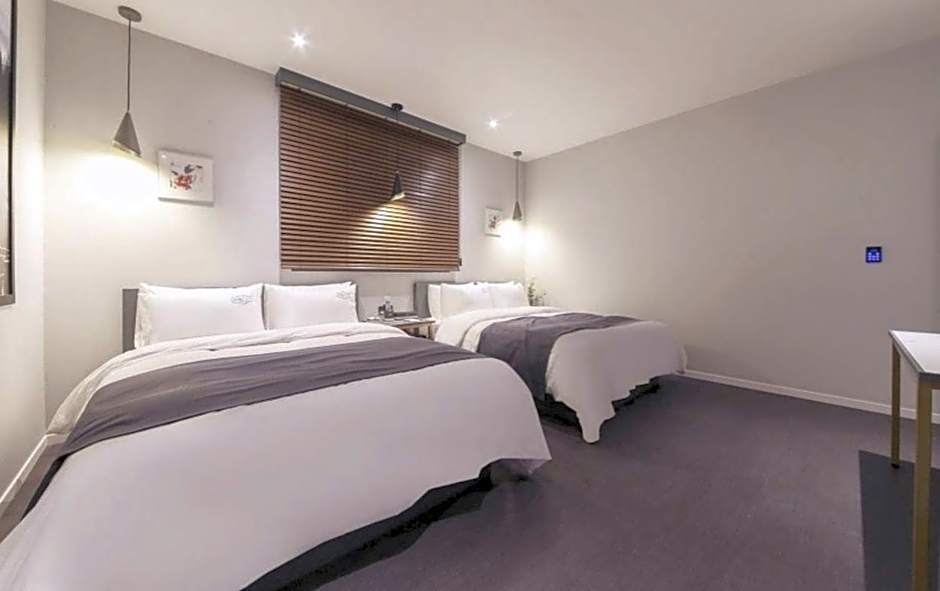 Gimhae Jangyu Stayin Hotel