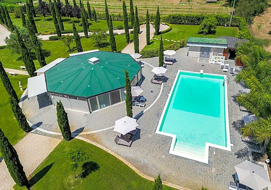 Casale Delle Ronde B&B