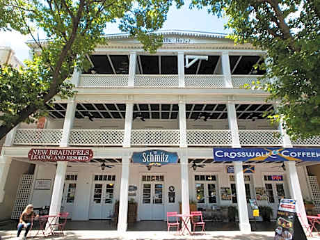 Schmitz Bed & Breakfast